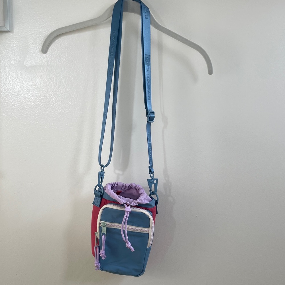 Thread Wallets Multicolor Waterbottle Aqua Sling … - image 1